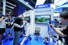 <b>能将图像成动漫、3D、水彩、插画、黏土、玉石等</b>